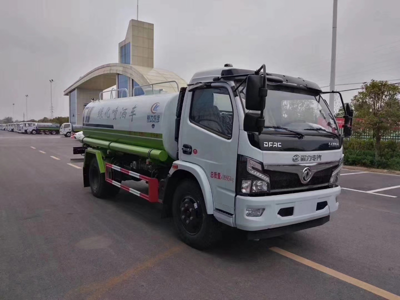 東風(fēng)多利卡9.2方灑水車