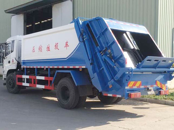 東風(fēng)153壓縮式垃圾車(chē)