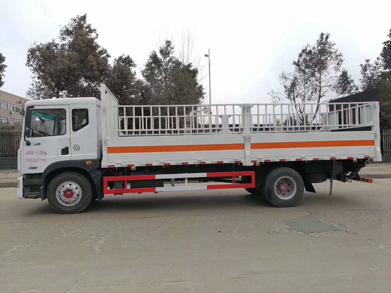 東風6.2米(10.8噸)氣瓶車