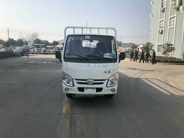 躍進(jìn)3.3米汽油(藍(lán)牌)氣瓶車