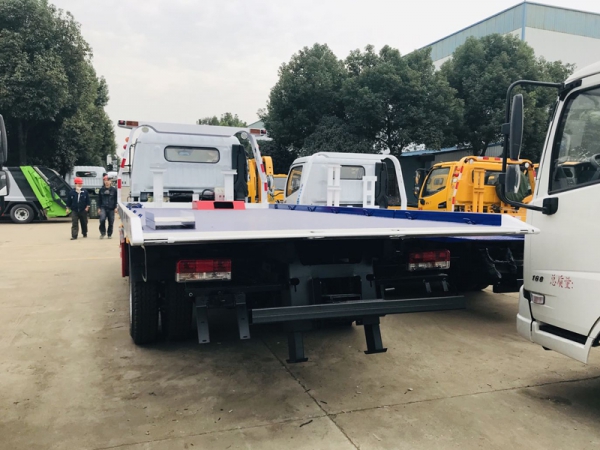 國(guó)六東風(fēng)凱普特一拖二清障車（黃牌）