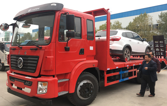 東風(fēng)錦程后八輪平板車(chē)