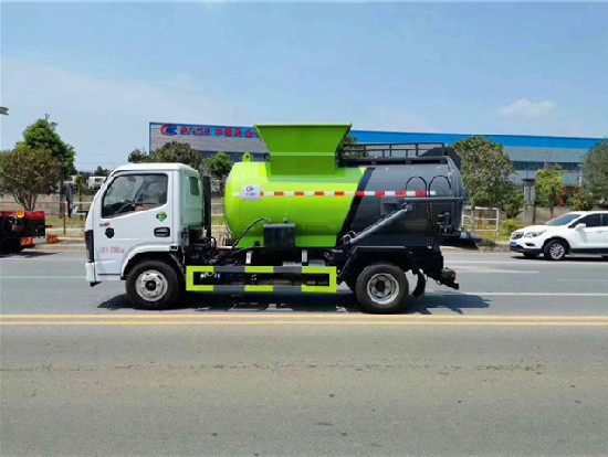 東風(fēng)小多利卡國(guó)六5方圓罐餐廚垃圾車(chē)