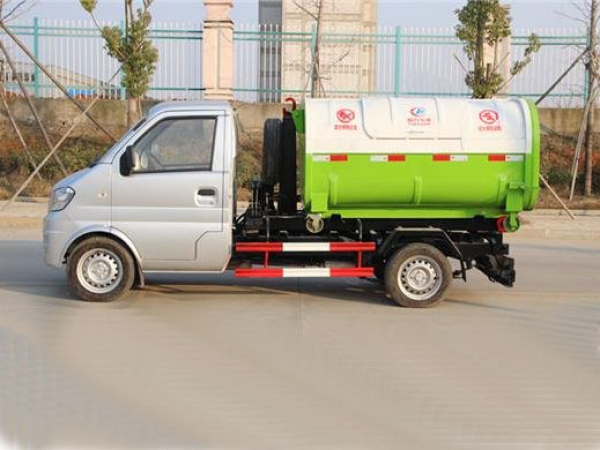 東風小康國六3方車廂可卸(鉤臂)式垃圾車