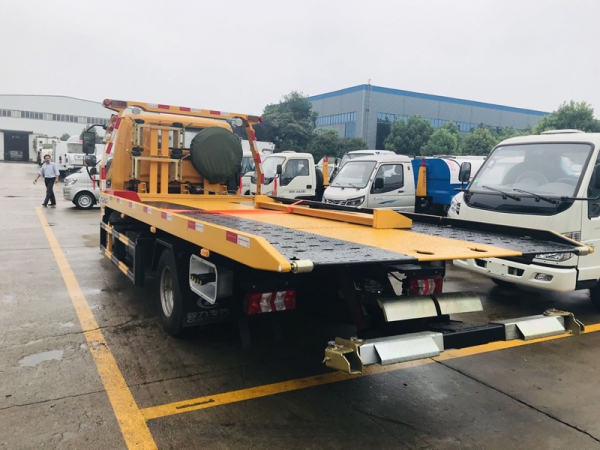 國(guó)六江淮康玲藍(lán)牌一拖二清障車