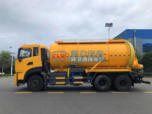 東風天龍后八輪18.5方吸污車