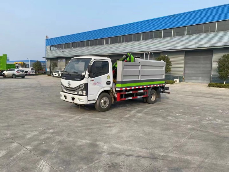 東風(fēng)多利卡隧道壁清洗車